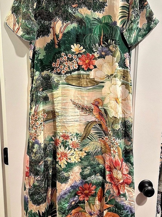 FARM Rio Dresses & Skirts - Farm Rio Short-Sleeve Garden Midi Dress Green & Multicolor Medium